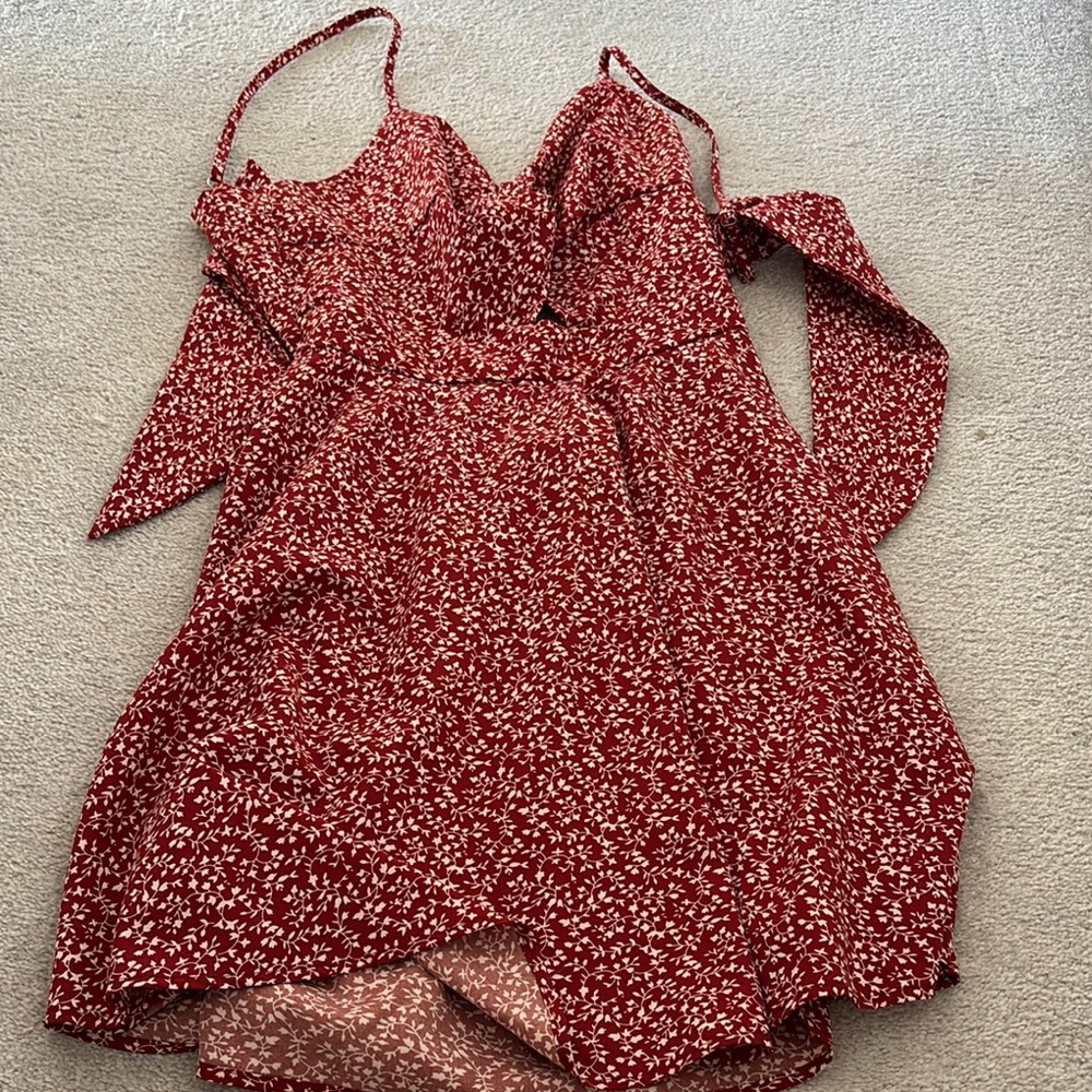 SHEIN Burgundy Floral Dress